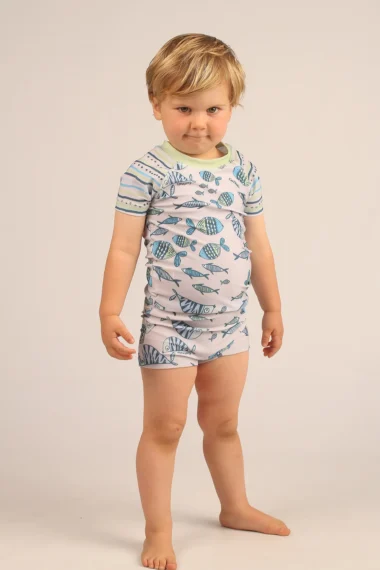 REMERA UV MC NOA GRIS